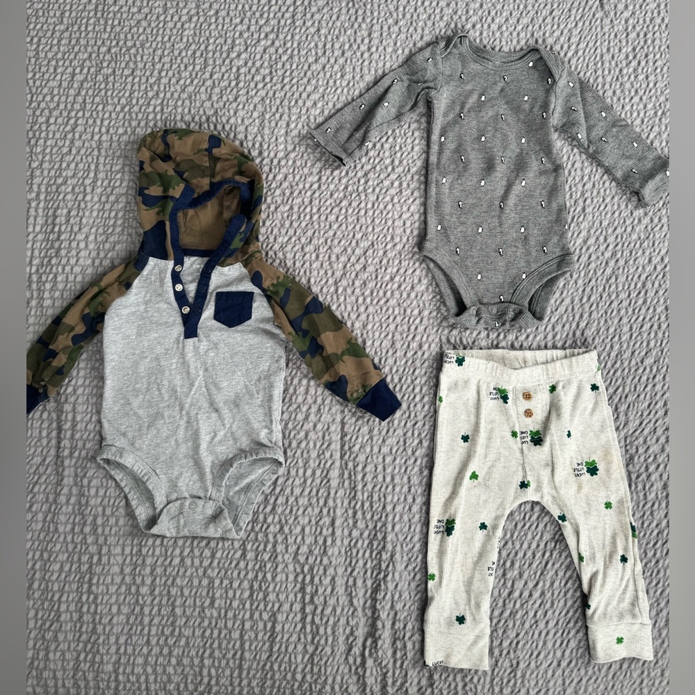 ⚠️3 Carter’s Baby Clothes⚠️